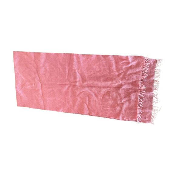 Vintage Burberry’s Pink Scarf – 70% Cashmere / 30% Wool - Picture 3 of 4
